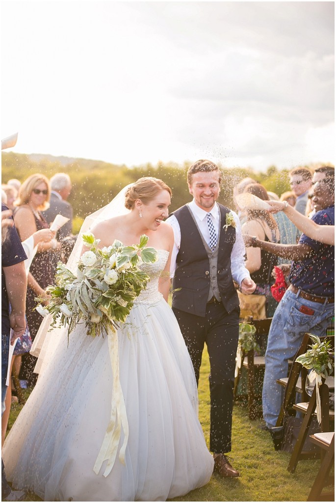 Arrington Vineyard Lilac Farm wedding couple